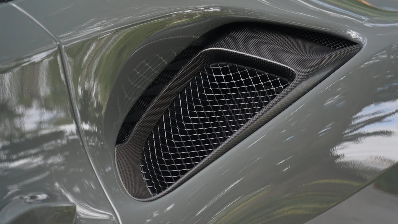 2020 Ferrari 488 Pista - Image 30 of 31