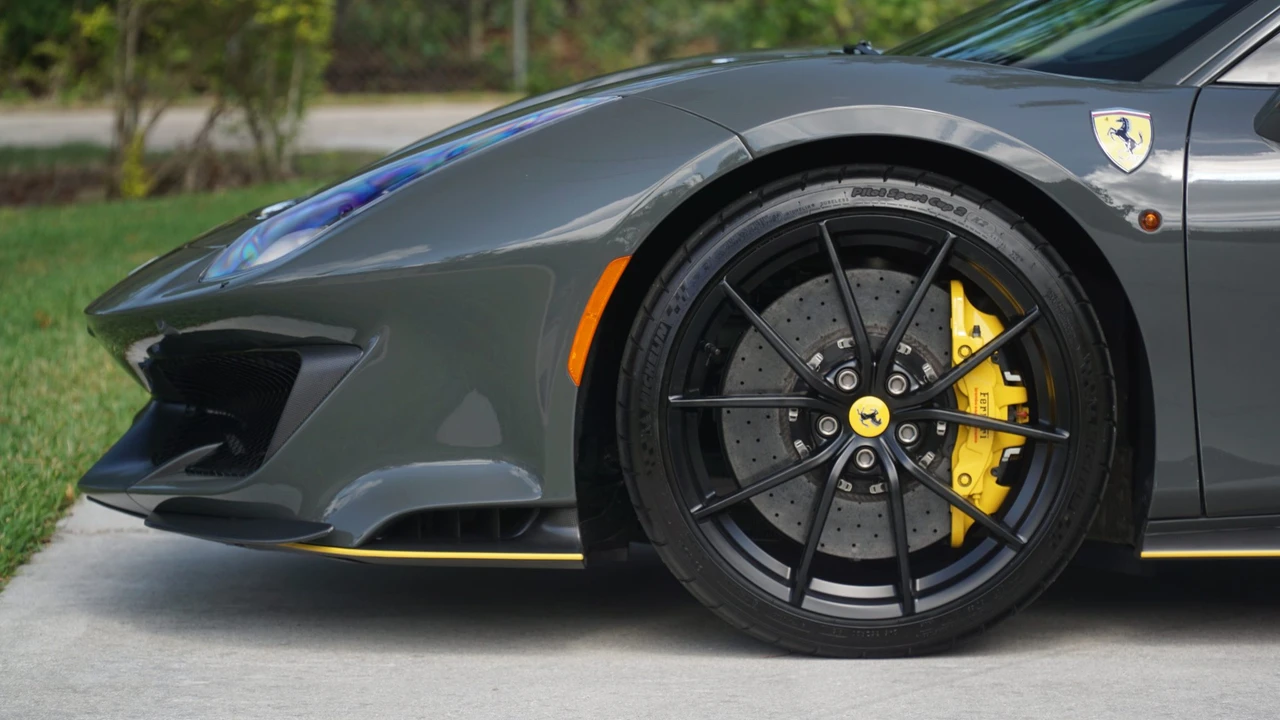 2020 Ferrari 488 Pista - Image 25 of 31