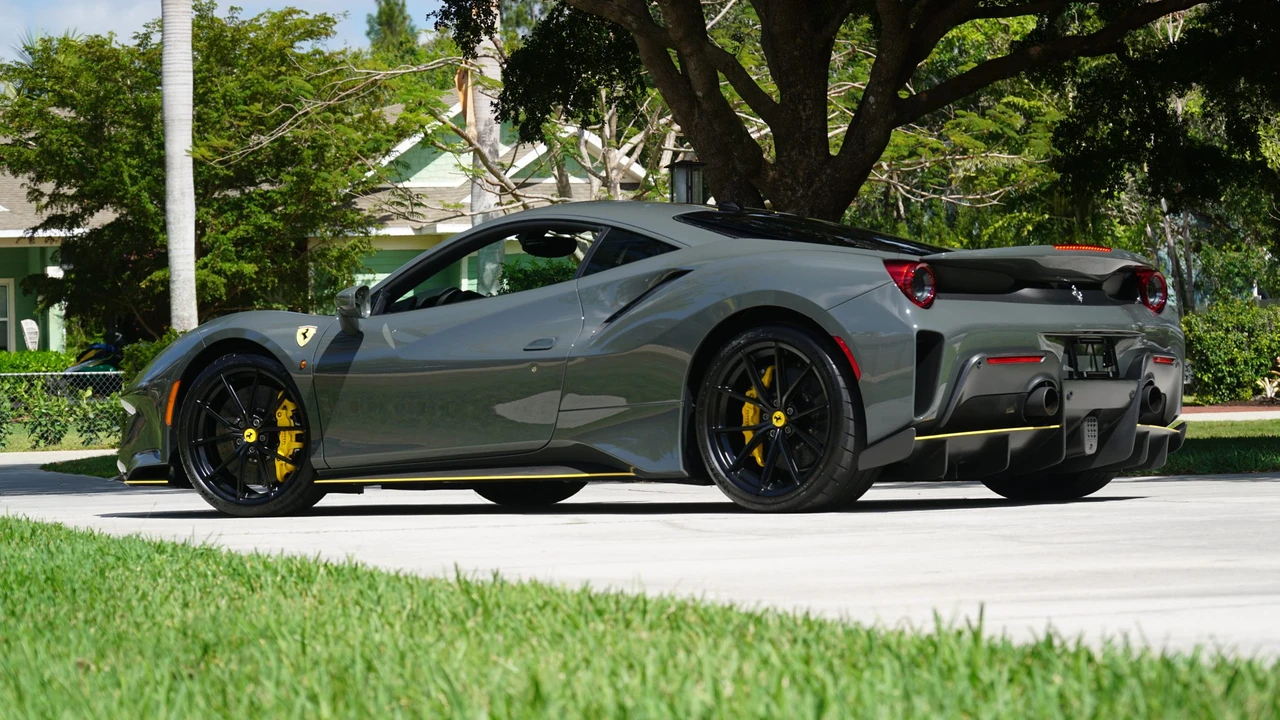 2020 Ferrari 488 Pista - Image 6 of 31