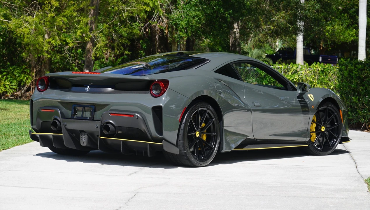 2020 Ferrari 488 Pista - Image 14 of 31