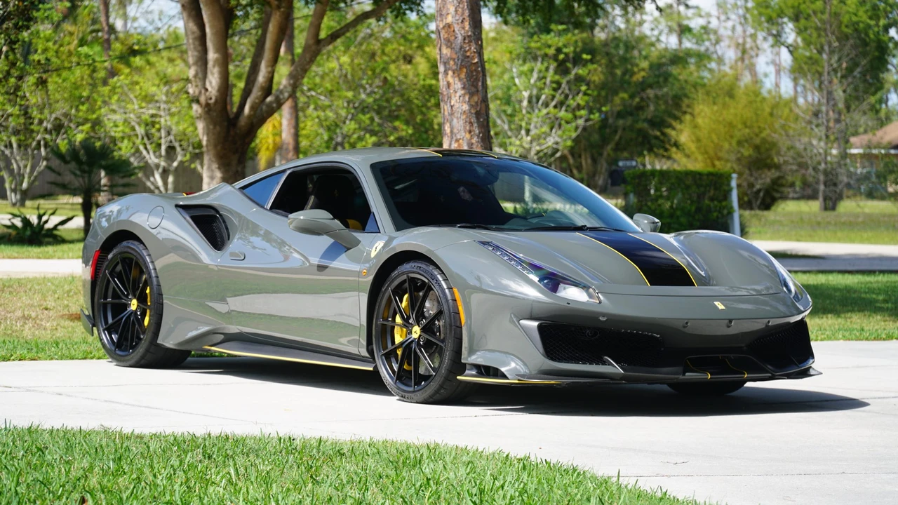 2020 Ferrari 488 Pista - Image 19 of 31