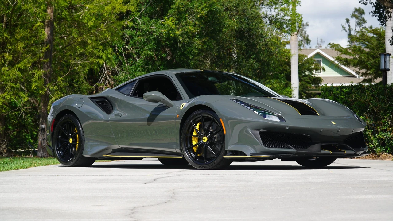2020 Ferrari 488 Pista - Image 18 of 31