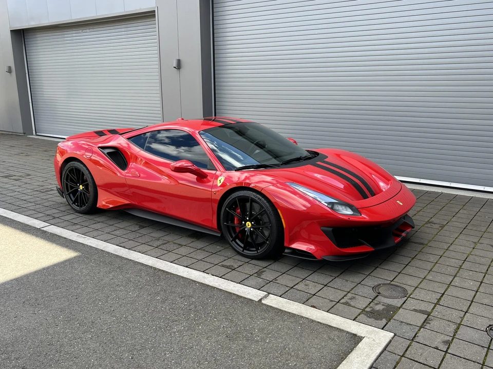 2020 Ferrari 488 Pista - Image 10 of 31