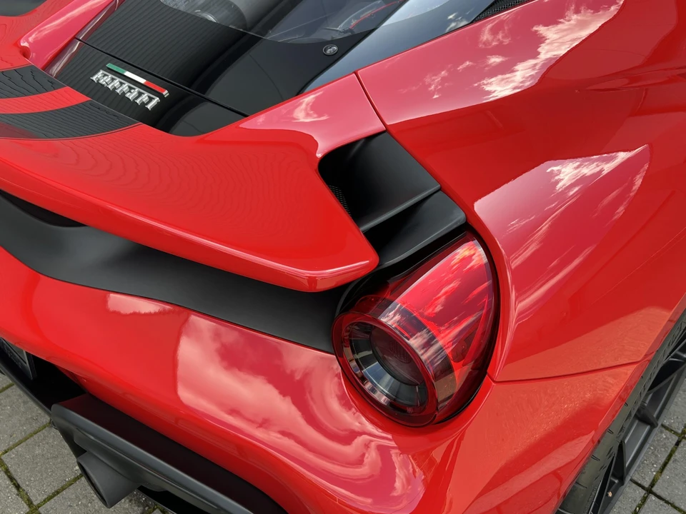 2020 Ferrari 488 Pista - Image 16 of 31