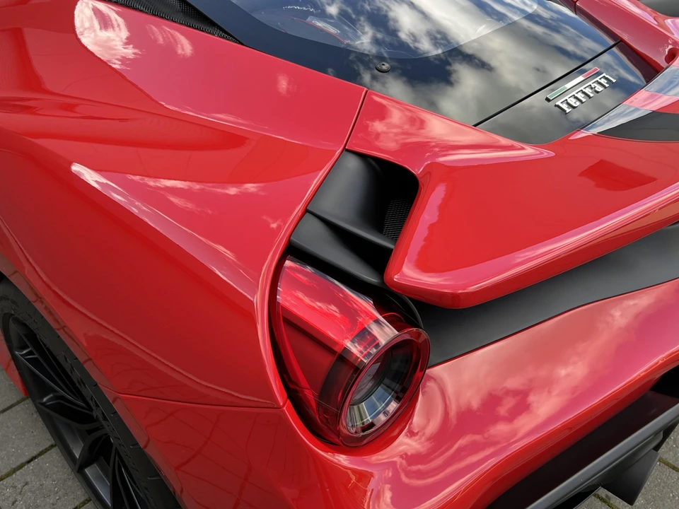 2020 Ferrari 488 Pista - Image 14 of 31