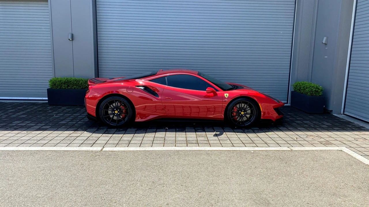 2020 Ferrari 488 Pista - Image 8 of 31