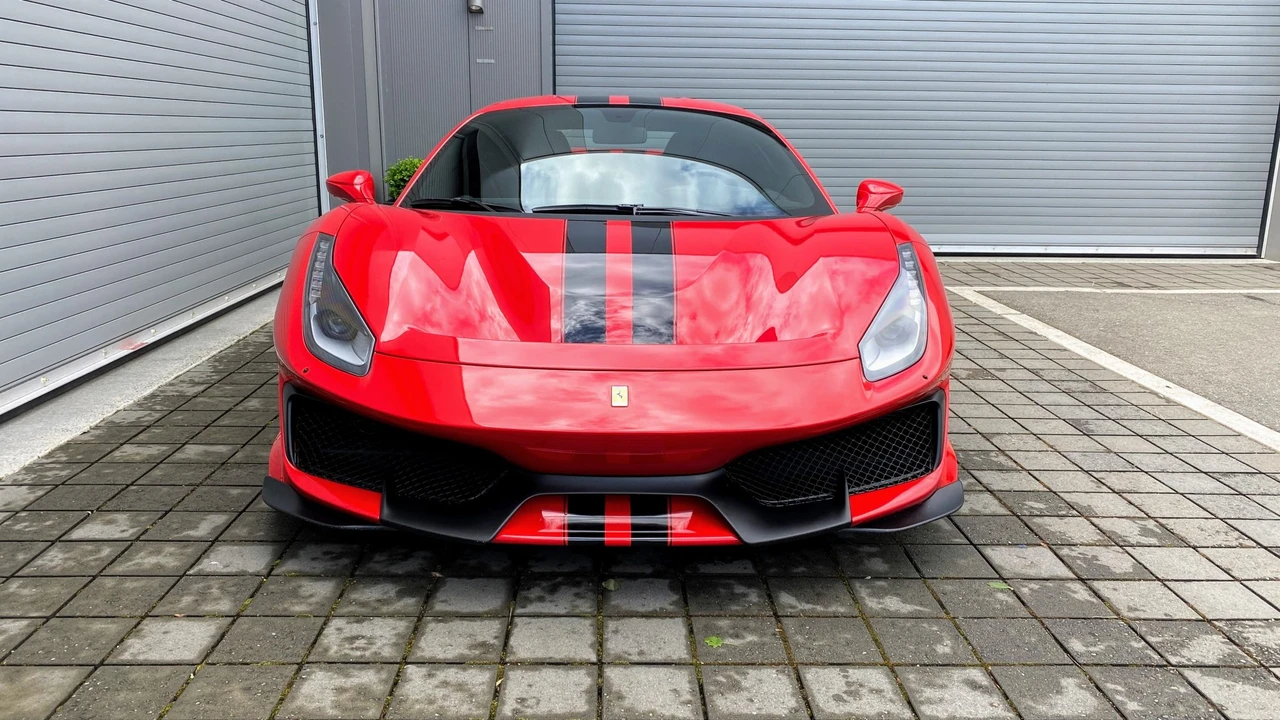 2020 Ferrari 488 Pista - Image 11 of 31