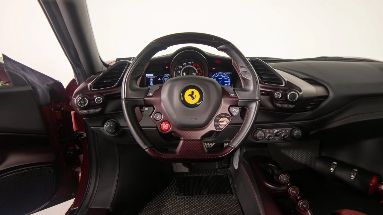 2020 Ferrari 488 Pista - Image 25 of 31