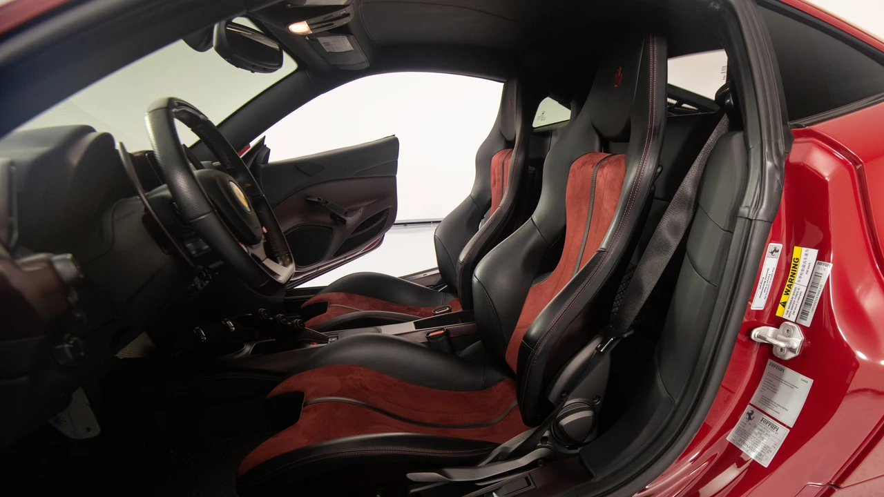 2020 Ferrari 488 Pista - Image 23 of 31