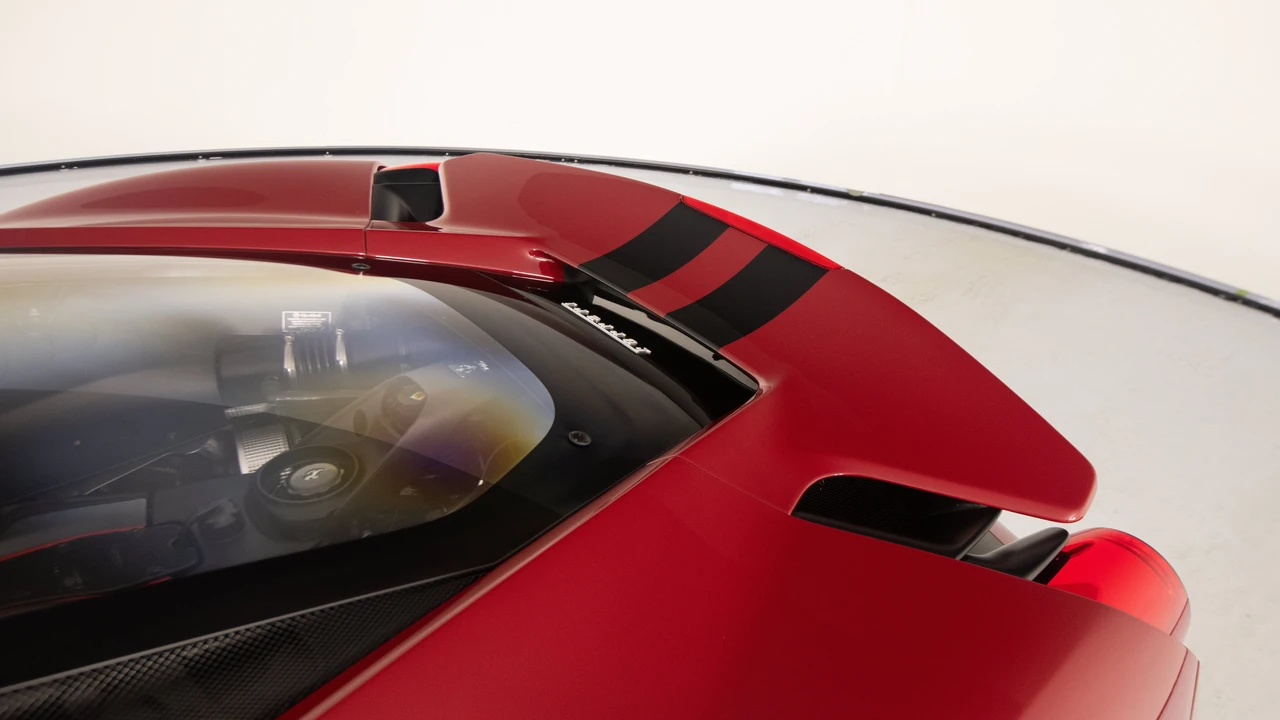 2020 Ferrari 488 Pista - Image 17 of 31