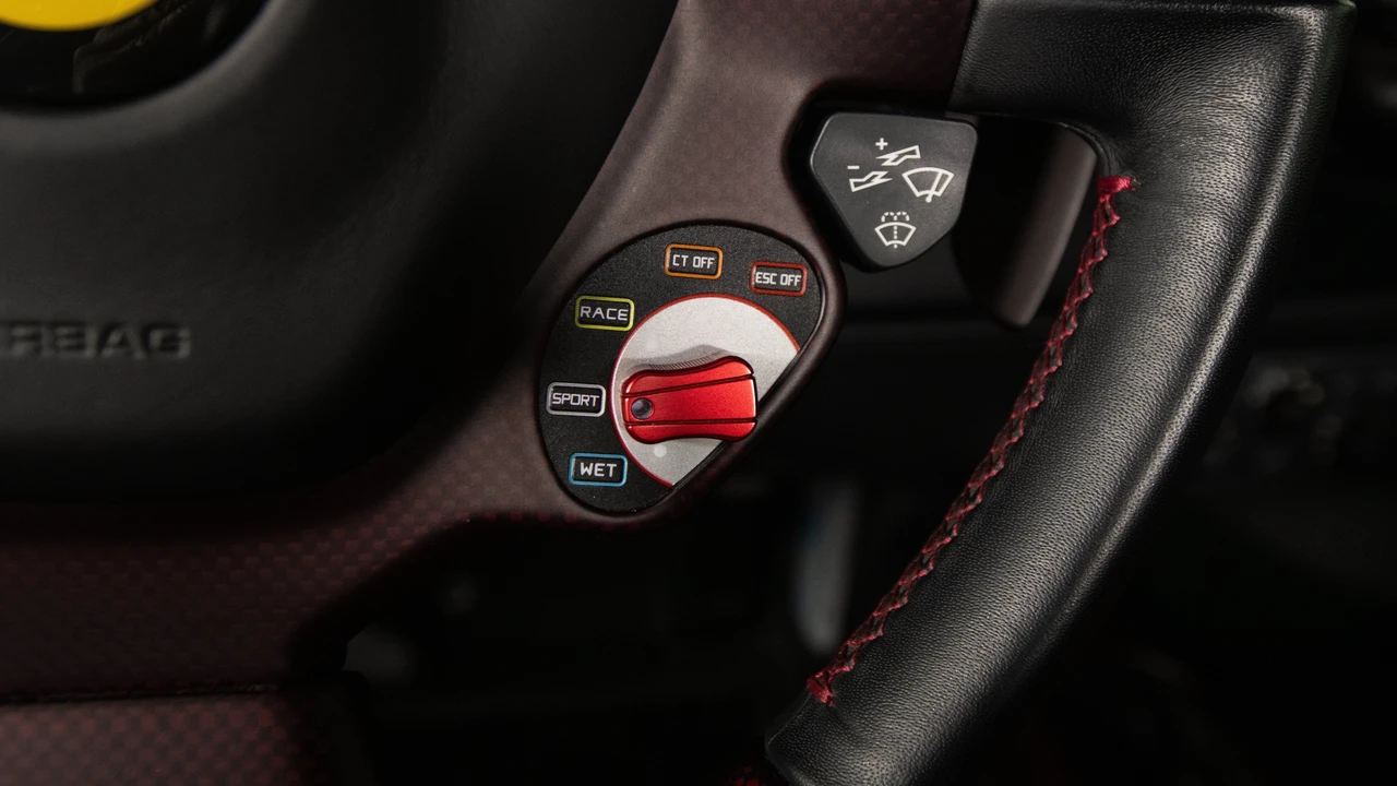 2020 Ferrari 488 Pista - Image 27 of 31