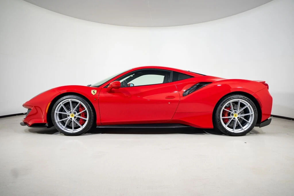 2020 Ferrari 488 Pista - Image 13 of 31