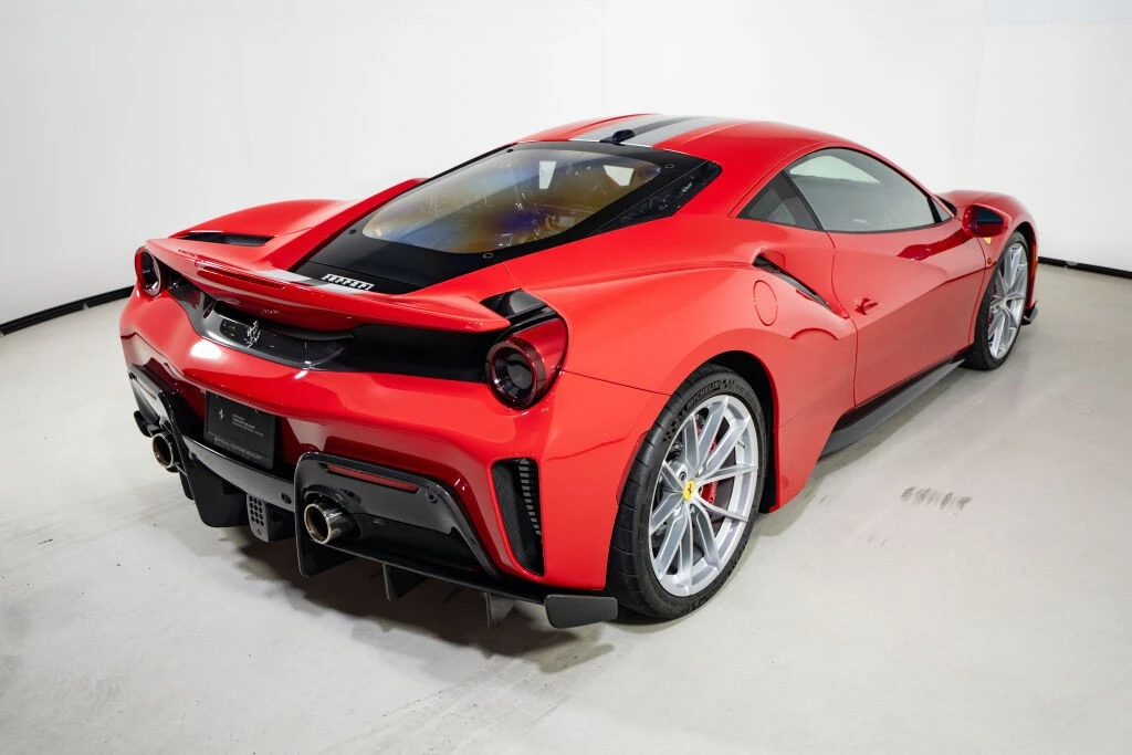2020 Ferrari 488 Pista - Image 12 of 31