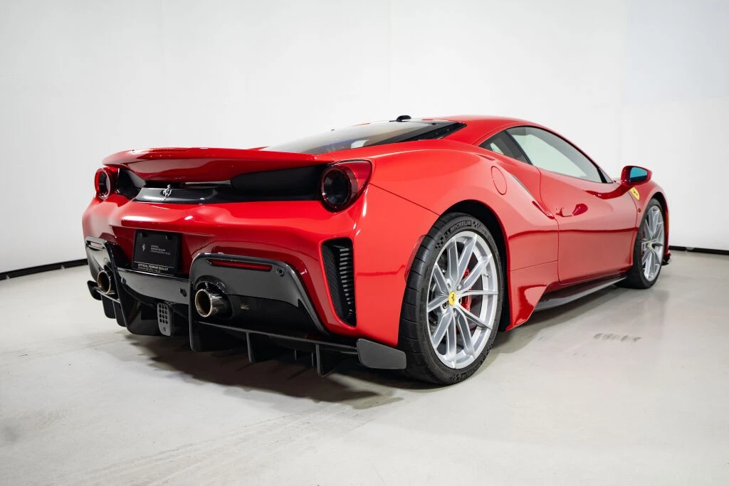 2020 Ferrari 488 Pista - Image 11 of 31