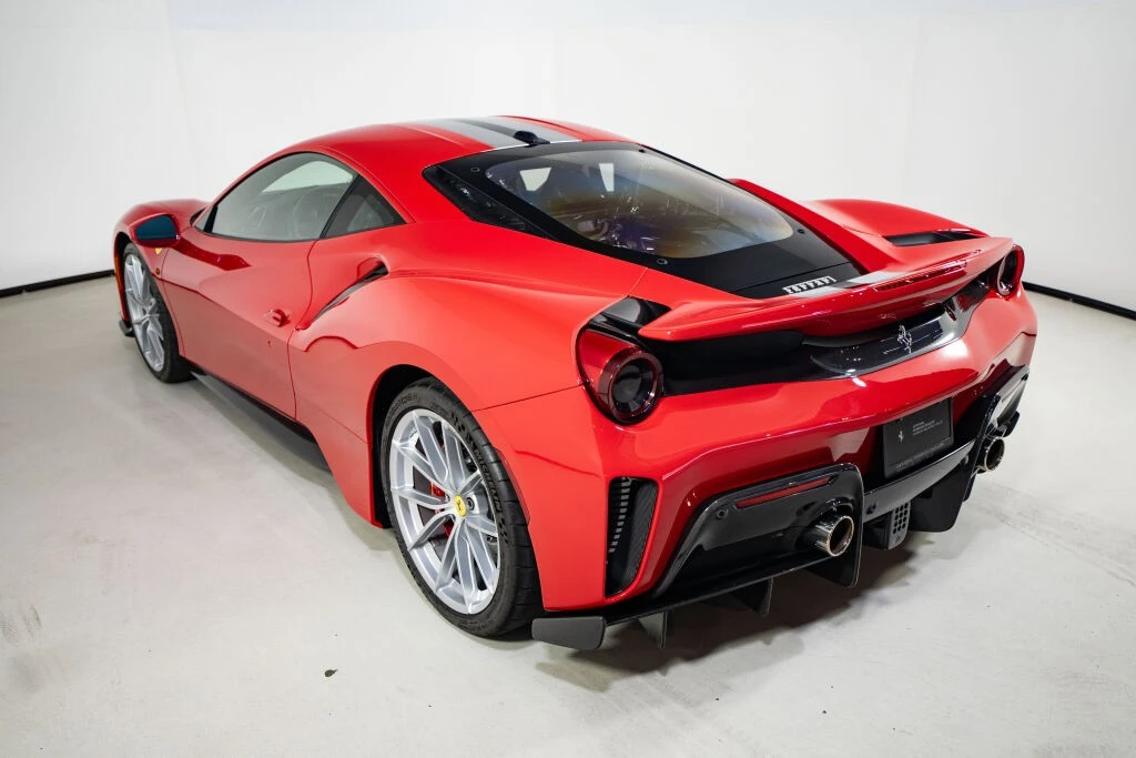 2020 Ferrari 488 Pista - Image 8 of 31