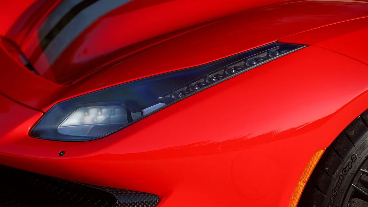 2020 Ferrari 488 Pista - Image 28 of 31