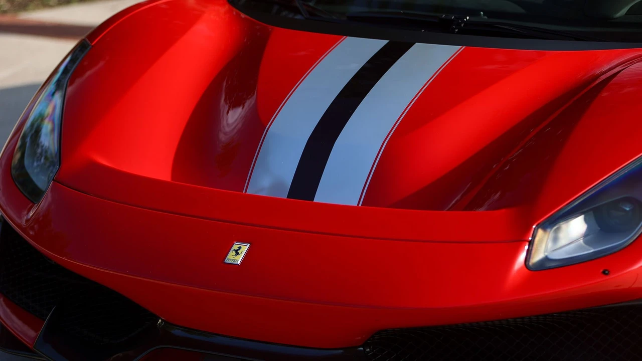 2020 Ferrari 488 Pista - Image 27 of 31