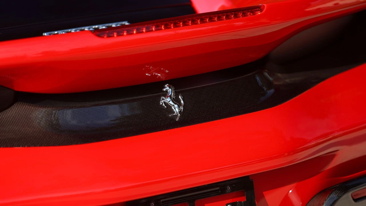 2020 Ferrari 488 Pista - Image 24 of 31