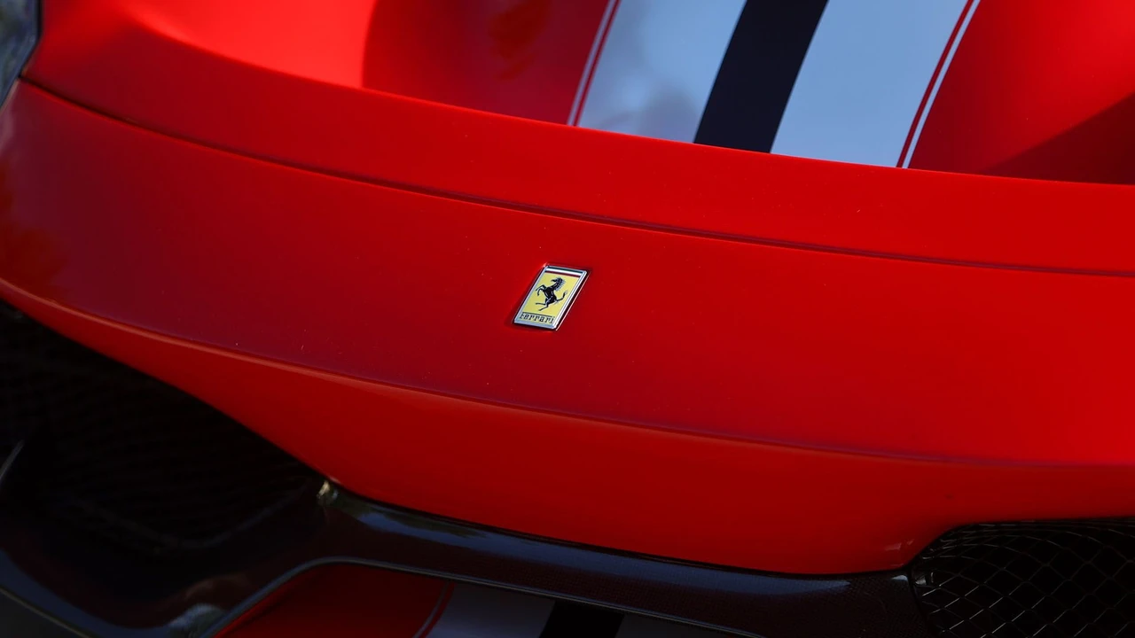 2020 Ferrari 488 Pista - Image 29 of 31