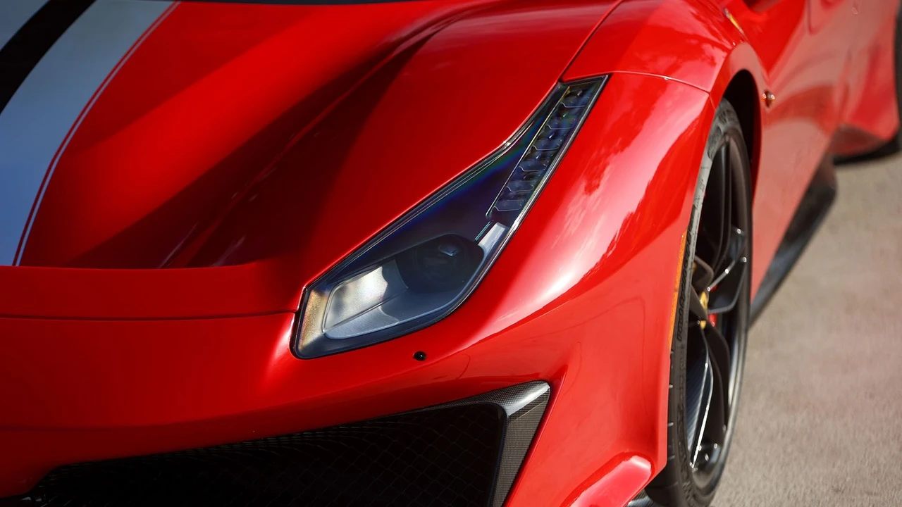 2020 Ferrari 488 Pista - Image 30 of 31