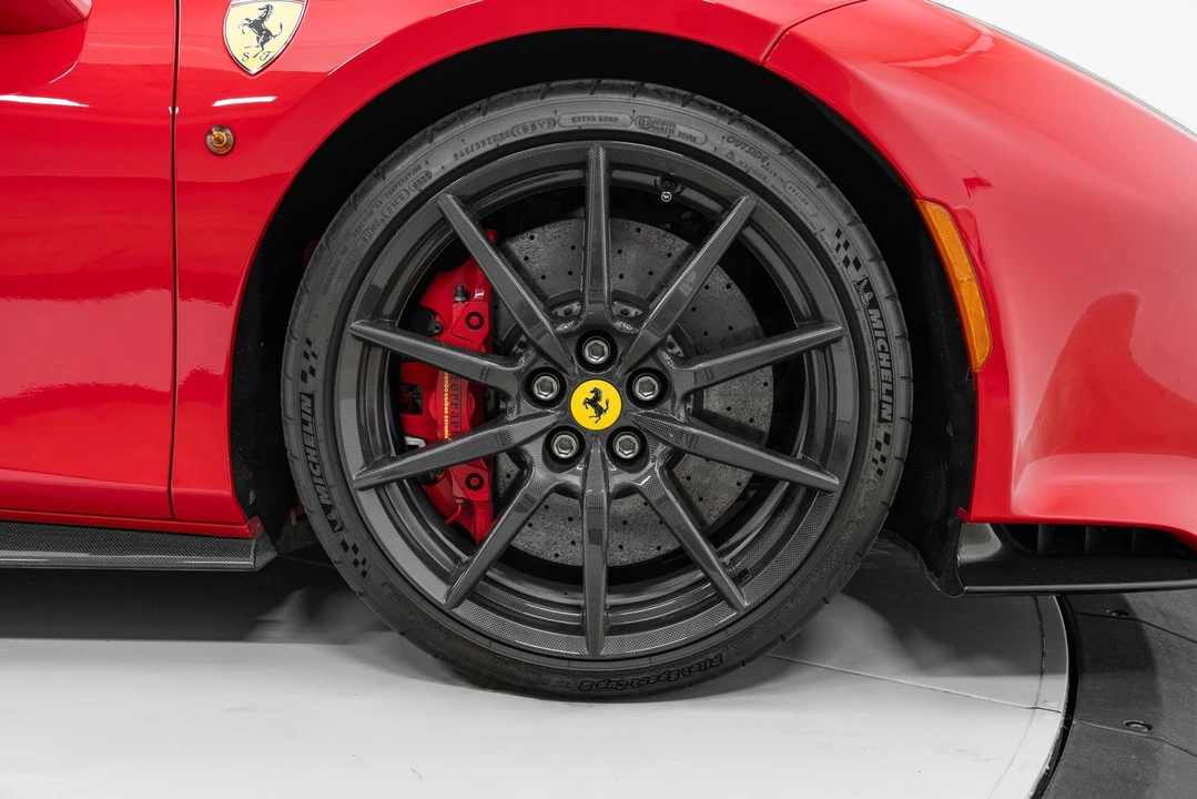 2020 Ferrari 488 Pista - Image 14 of 31