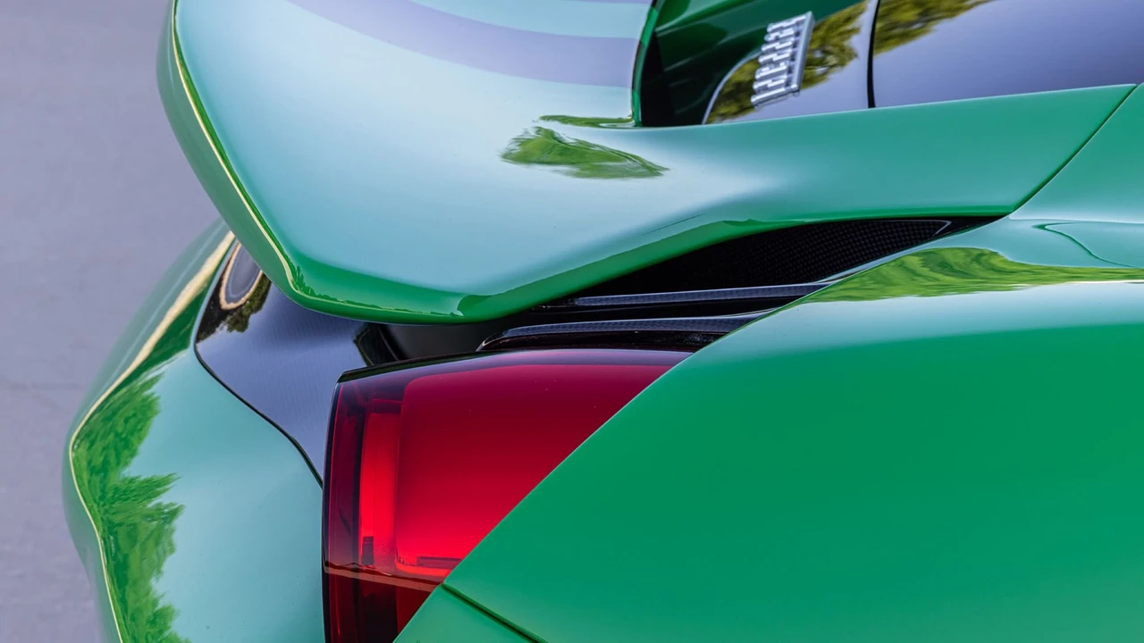 2020 Ferrari 488 Pista - Image 23 of 31