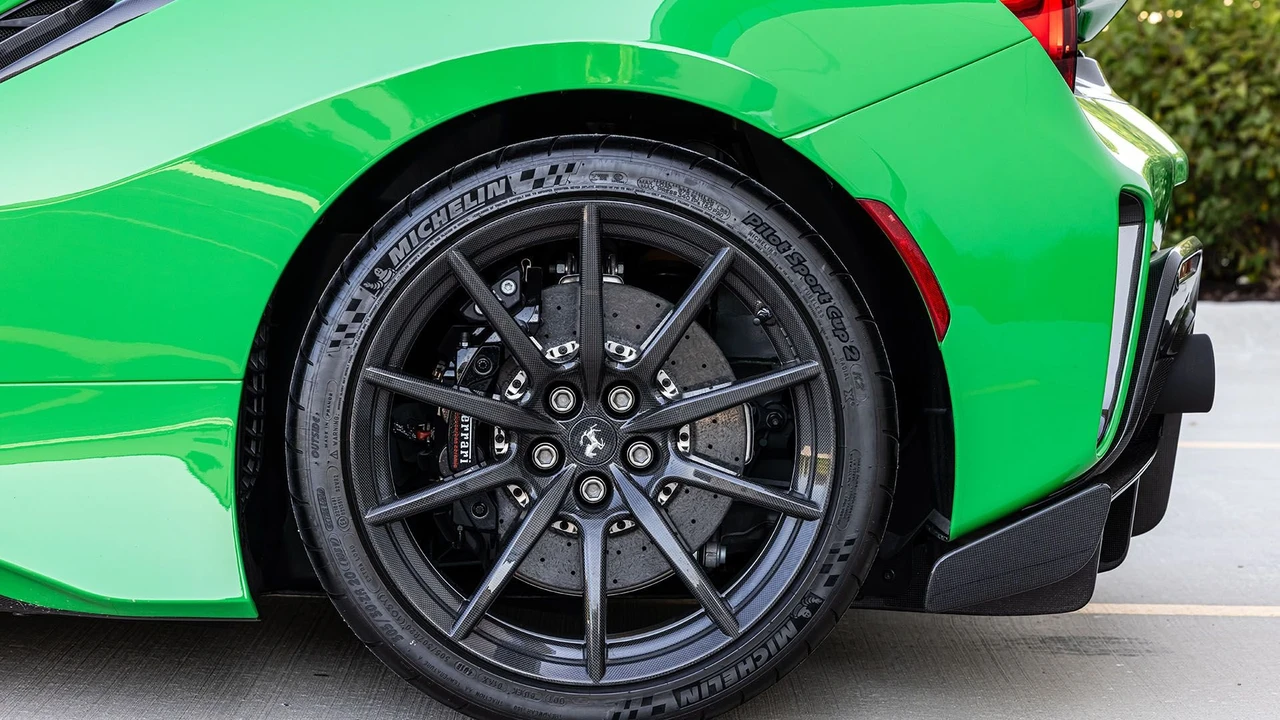 2020 Ferrari 488 Pista - Image 29 of 31