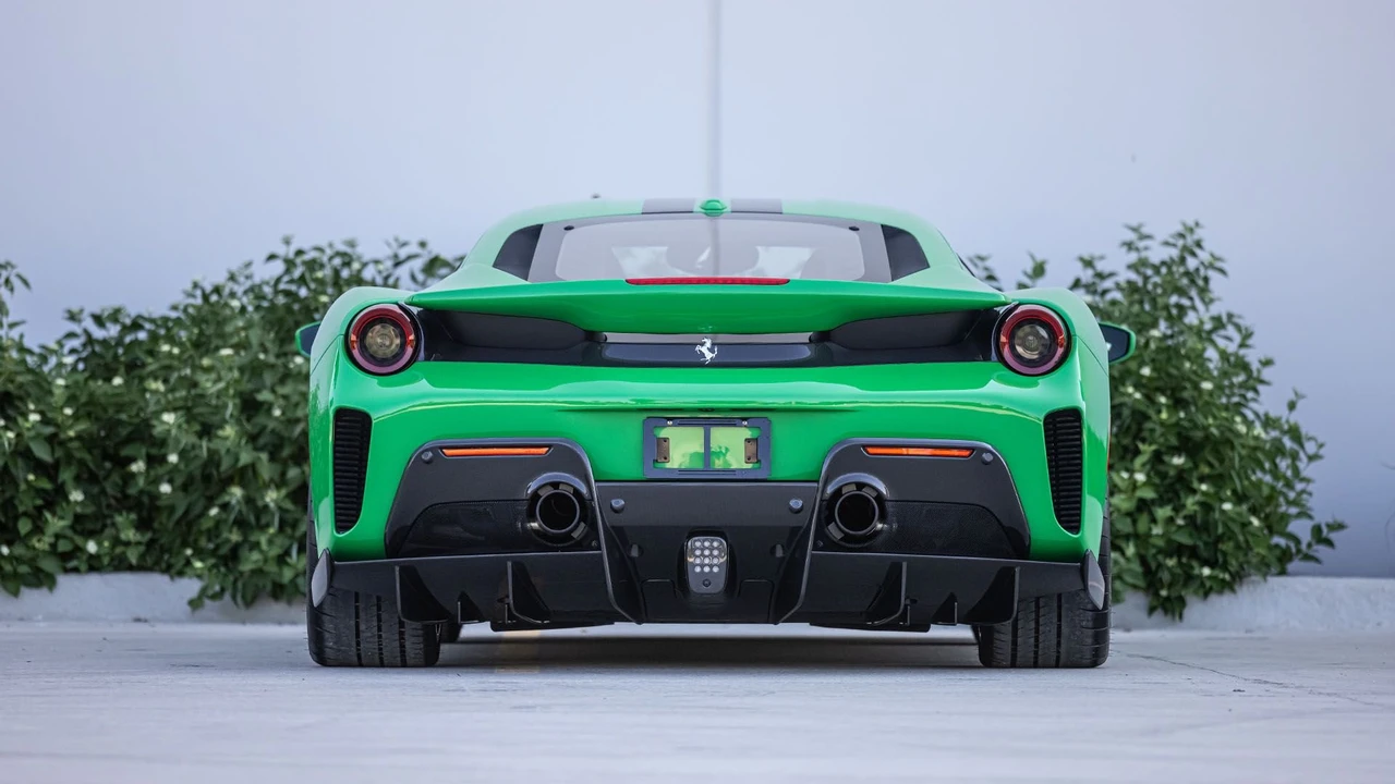 2020 Ferrari 488 Pista - Image 2 of 31