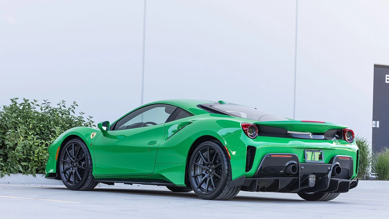 2020 Ferrari 488 Pista - Image 9 of 31