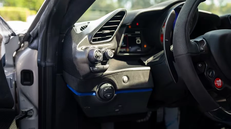 2020 Ferrari 488 Pista - Image 22 of 31