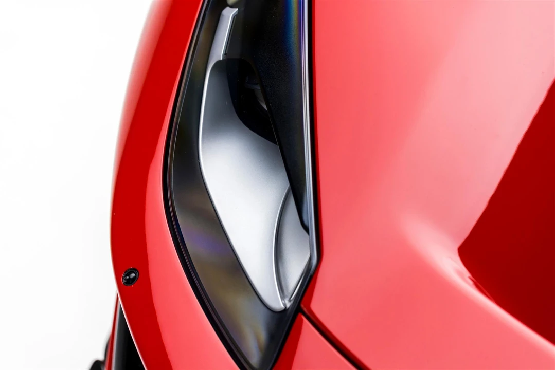 2020 Ferrari 488 Pista - Image 27 of 31