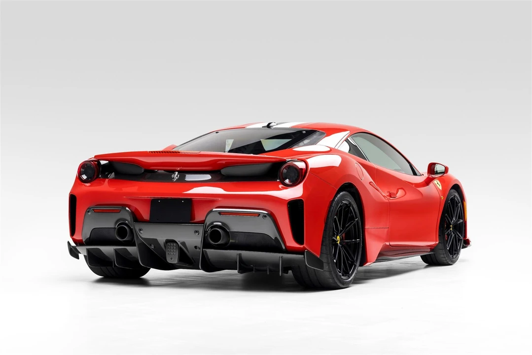 2020 Ferrari 488 Pista - Image 15 of 31