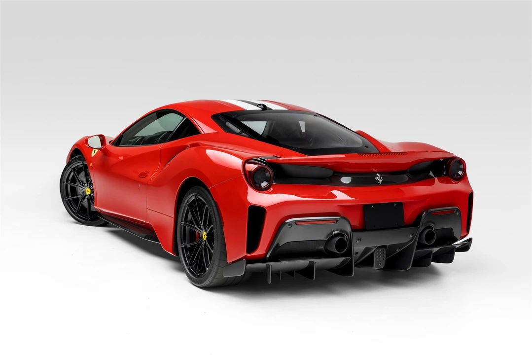 2020 Ferrari 488 Pista - Image 9 of 31