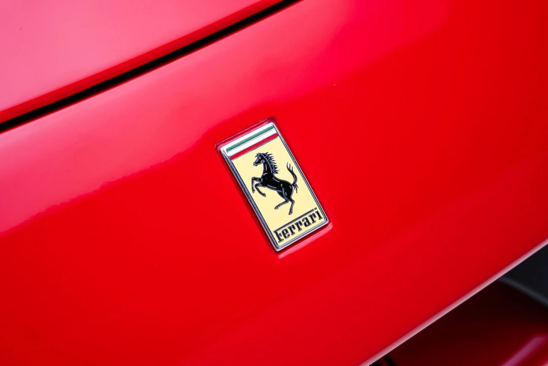 2020 Ferrari 488 - Image 19 of 31