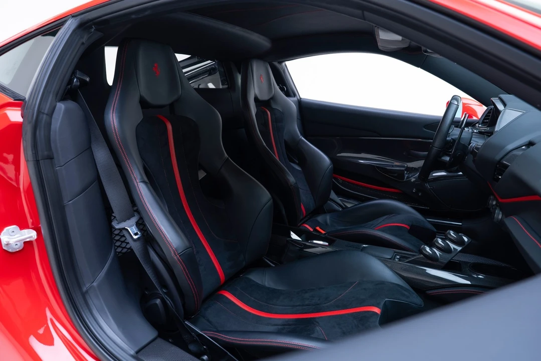 2020 Ferrari 488 - Image 24 of 31