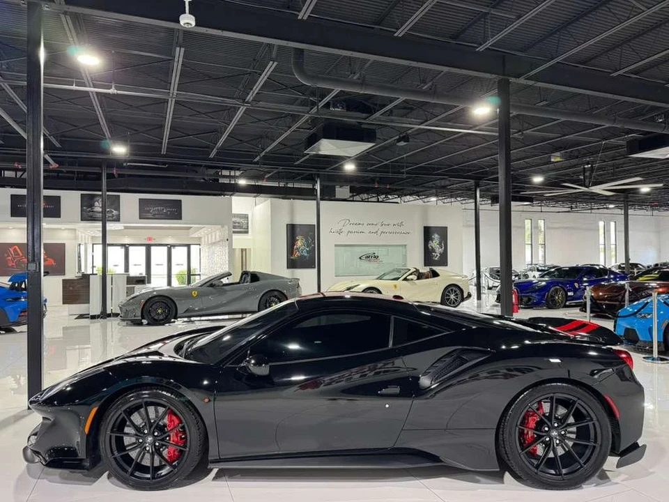 2020 Ferrari 488 Pista - Image 4 of 12