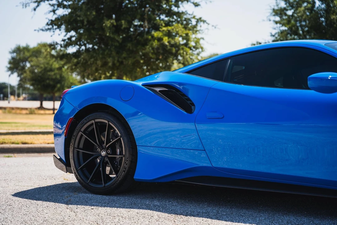 2020 Ferrari 488 Pista - Image 29 of 31