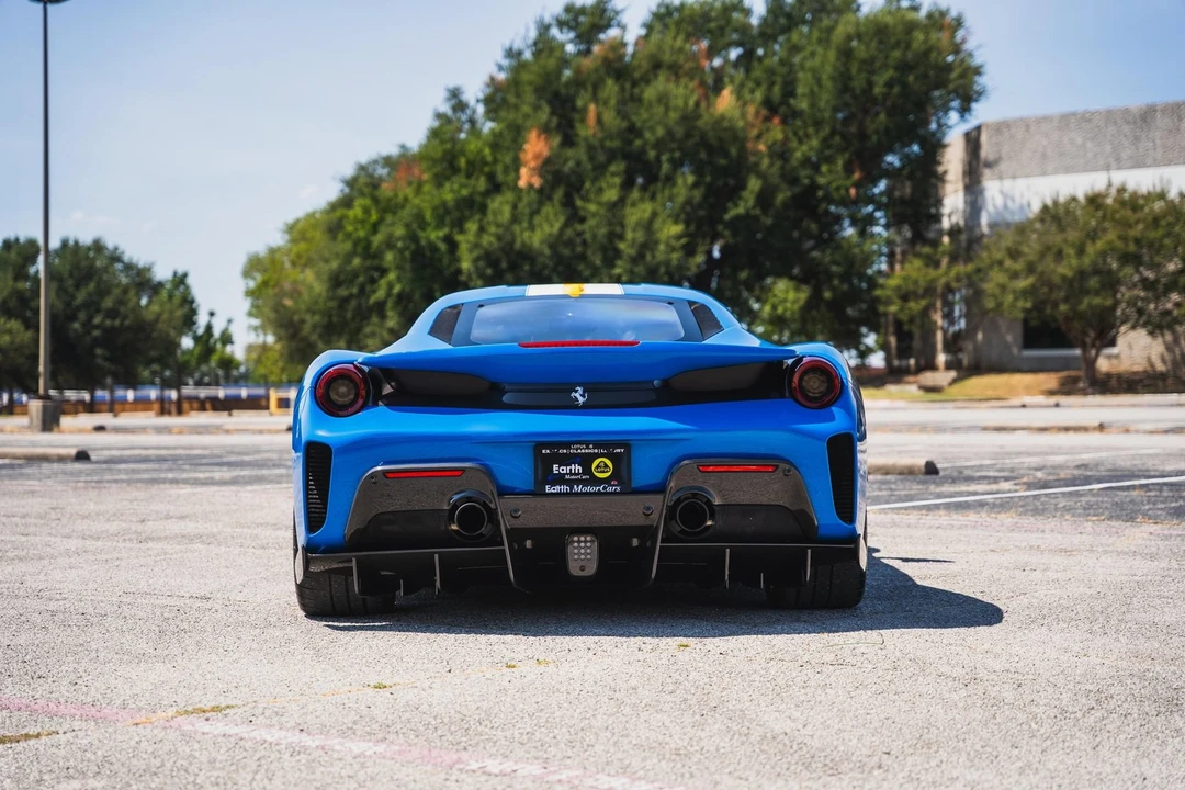 2020 Ferrari 488 Pista - Image 15 of 31