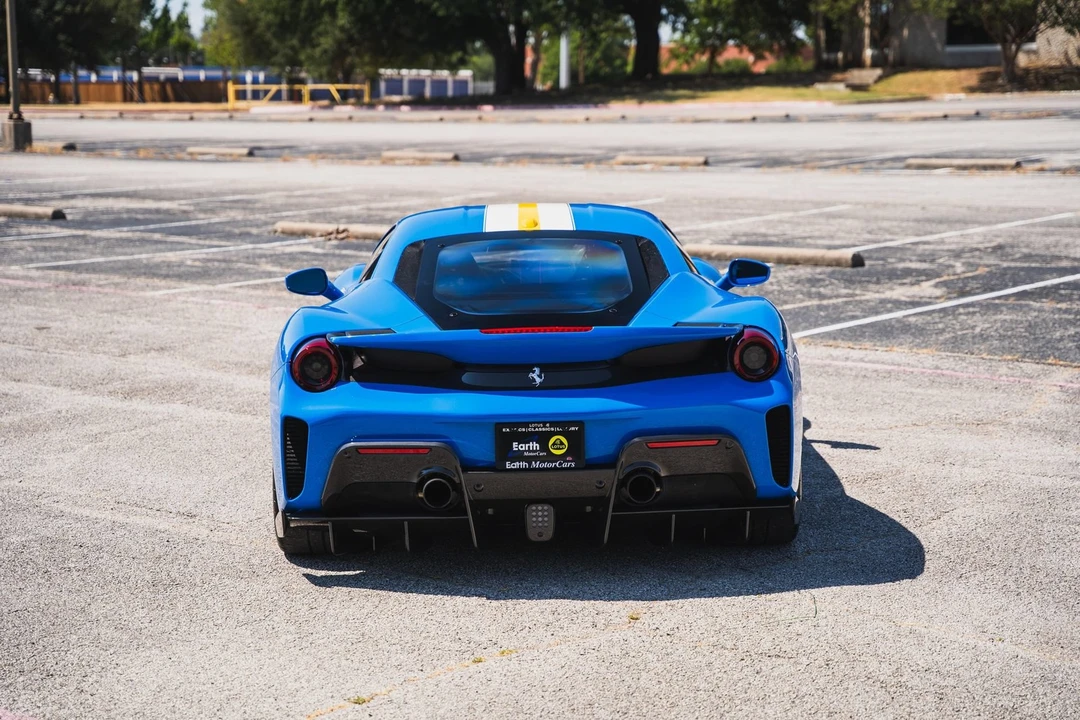 2020 Ferrari 488 Pista - Image 16 of 31