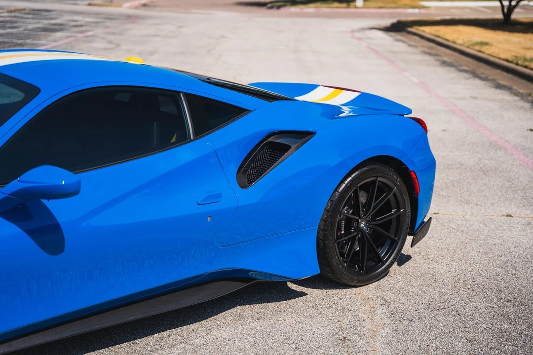 2020 Ferrari 488 Pista - Image 12 of 31