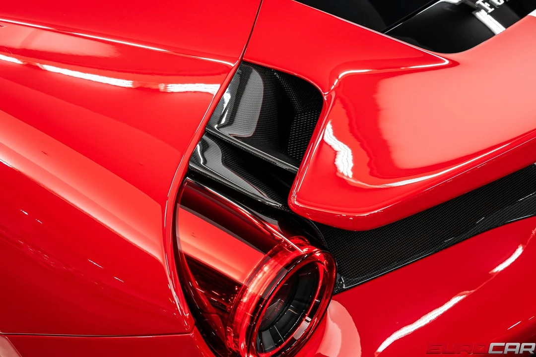 2020 Ferrari 488 Pista - Image 27 of 31