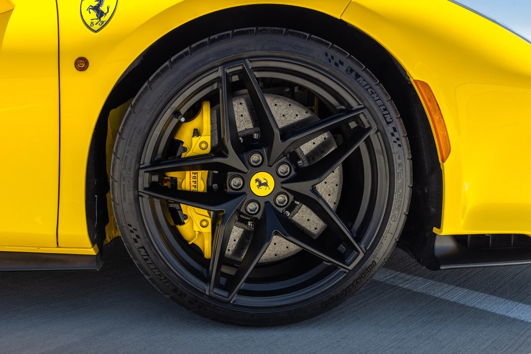 2020 Ferrari 488 - Image 26 of 31