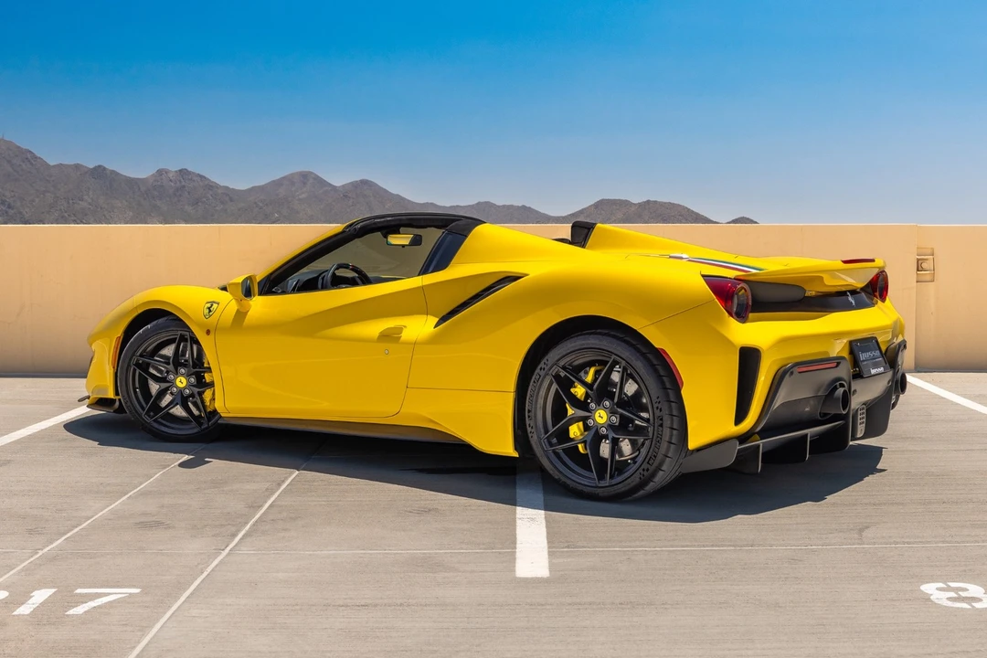 2020 Ferrari 488 - Image 6 of 31