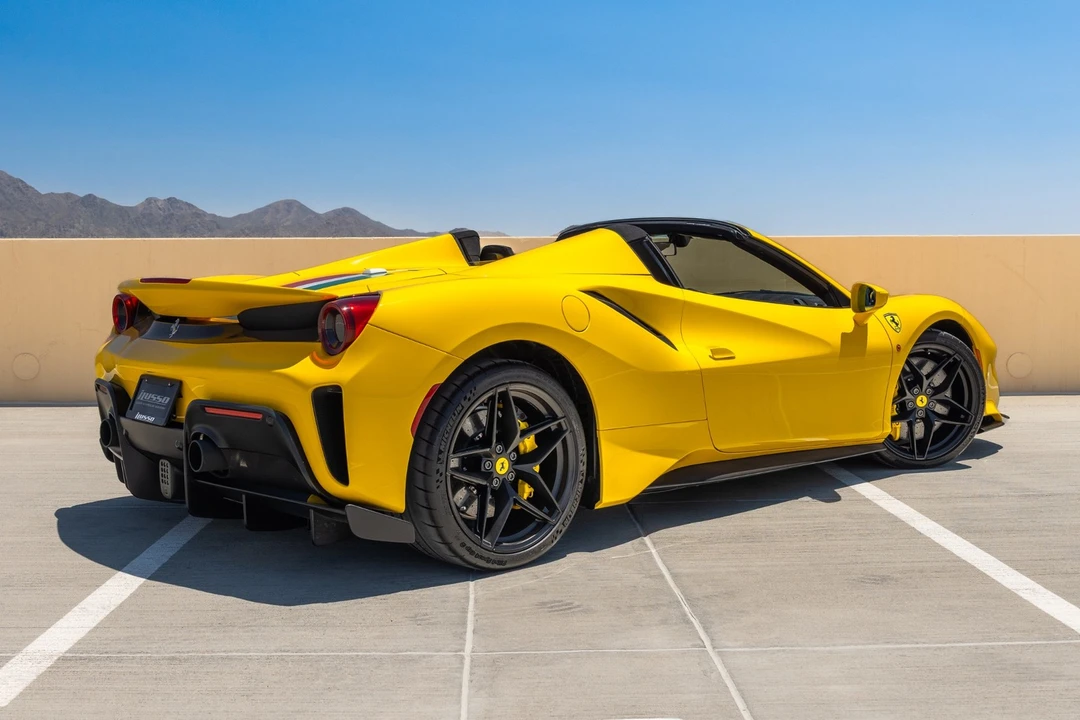 2020 Ferrari 488 - Image 8 of 31