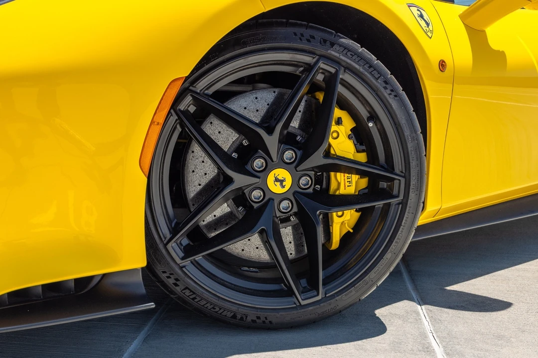 2020 Ferrari 488 - Image 16 of 31