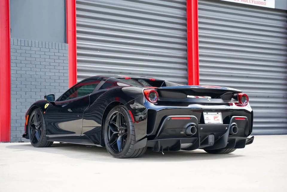 2020 Ferrari 488 Pista - Image 16 of 20