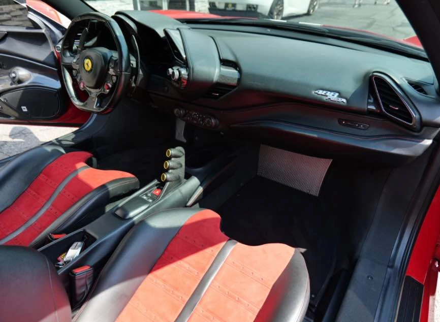 2020 Ferrari 488 Pista - Image 11 of 15