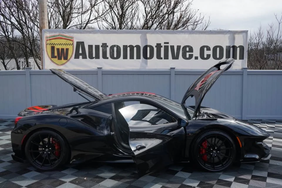 2020 Ferrari 488 Pista - Image 16 of 19
