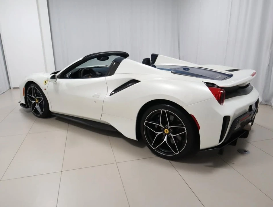 2020 Ferrari 488 Pista Spider - Image 15 of 20