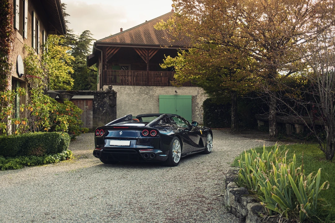 2020 Ferrari 812 GTS - Image 15 of 31